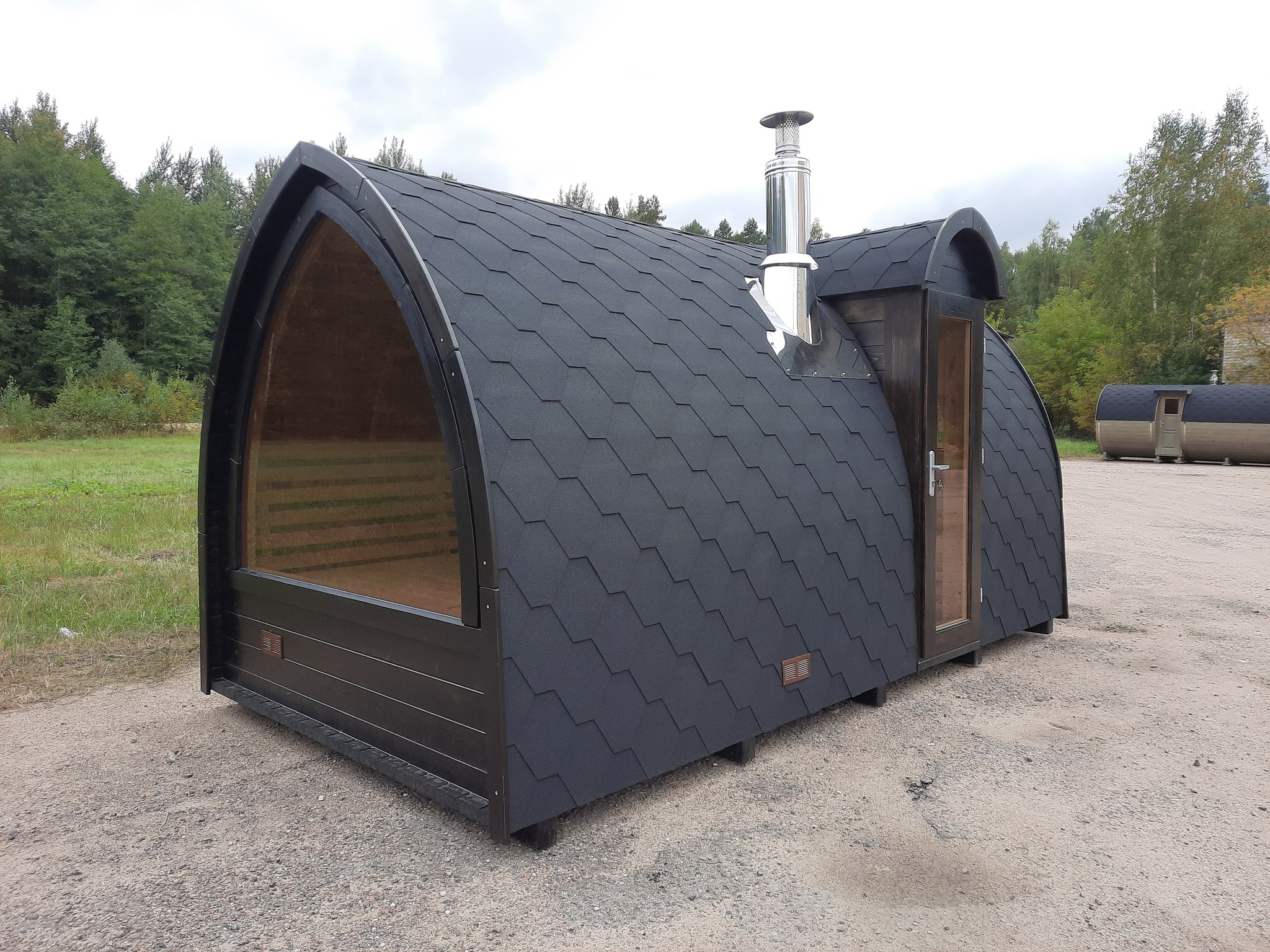 Sauna Igloo con Entrata Centrale da Esterno in Legno 4–5 m, Riscaldamento a Legna o Elettrico