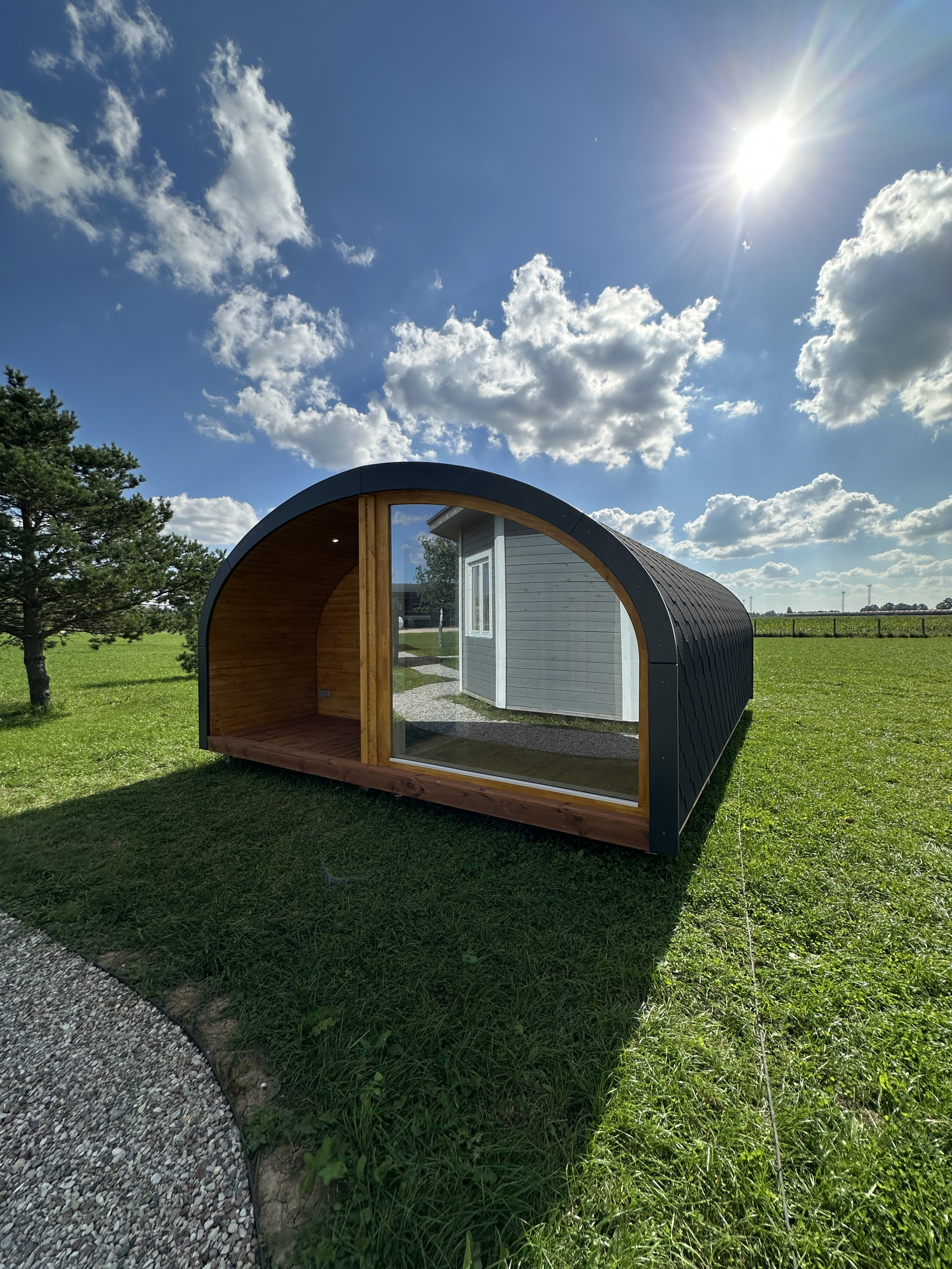 Modulare Lux Camping Pod: la nuova frontiera del glamping moderno
